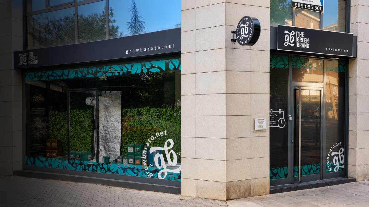 Fachada exterior de la tienda GB Lleida en Av. de València 32, Lleida